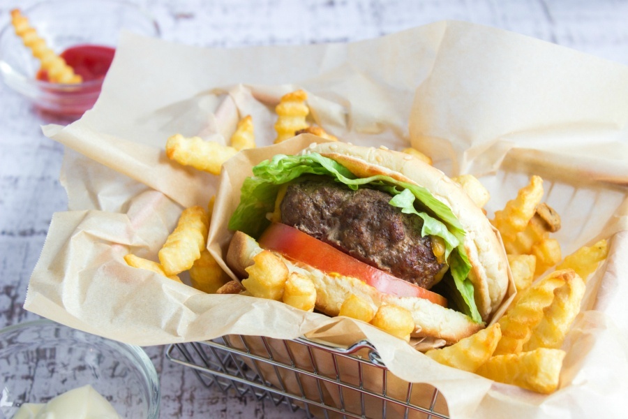 Air Fryer Cheeseburgers - easy burgers from family fresh meals