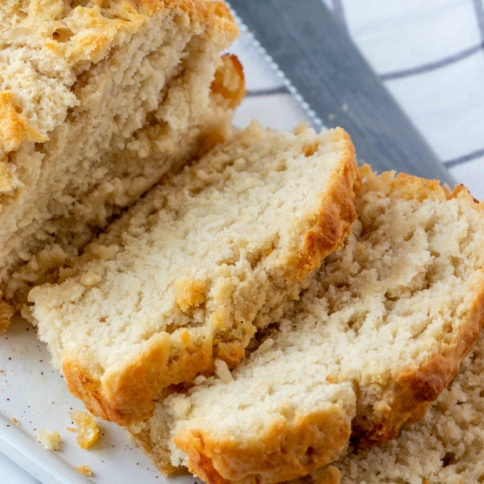 Easy No Yeast Beer Bread Recipe - No yeast packet needed - Family Fresh Meals