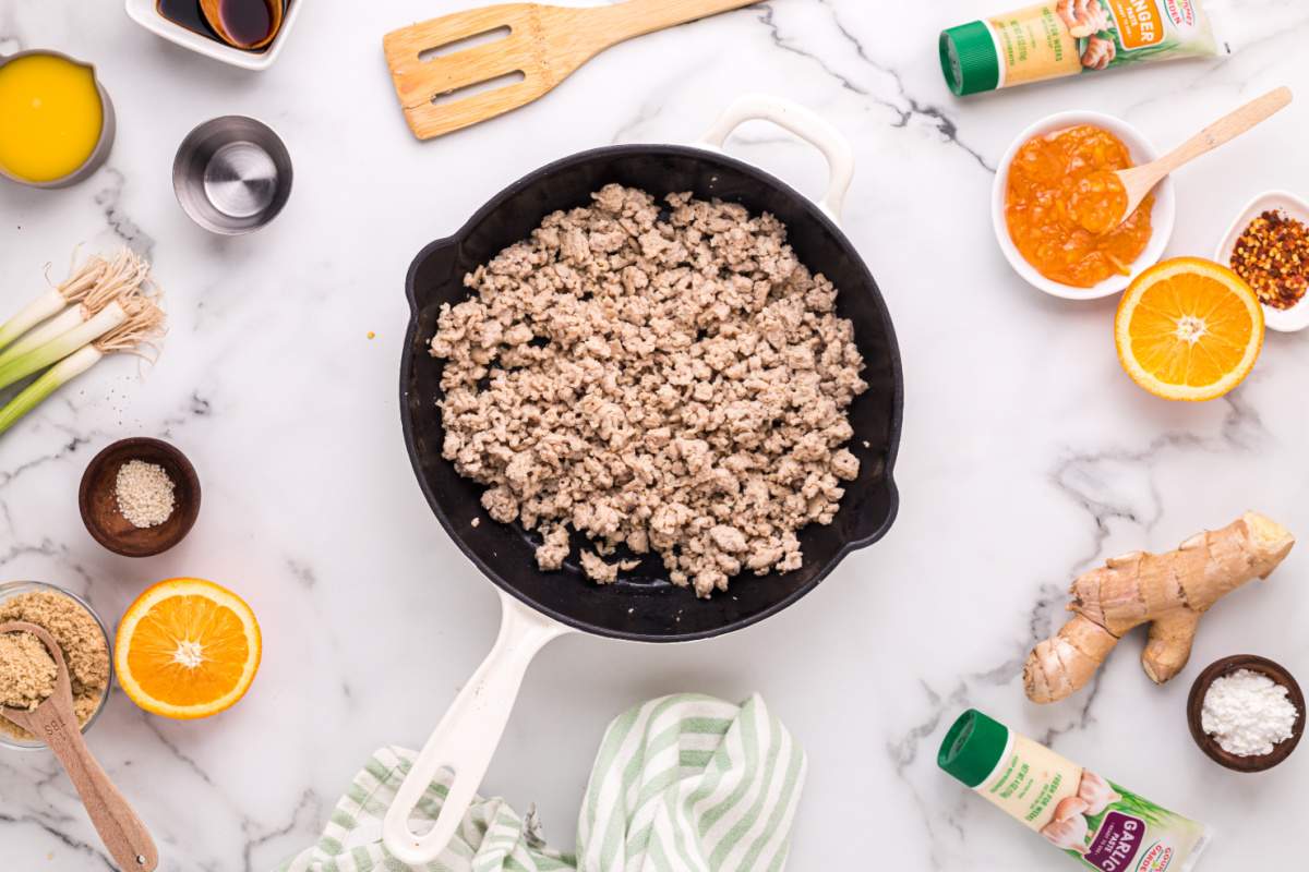 browning ground chicken in pan