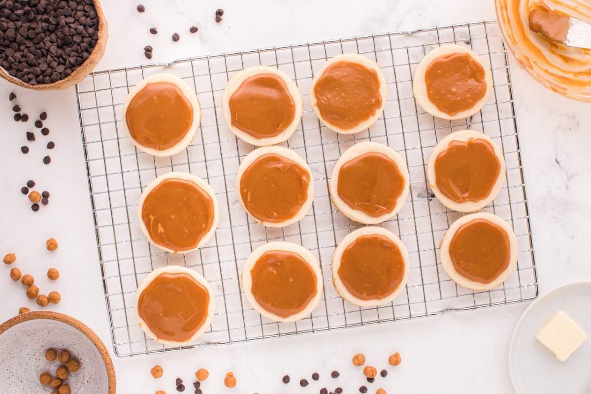 caramel added to top of cookies