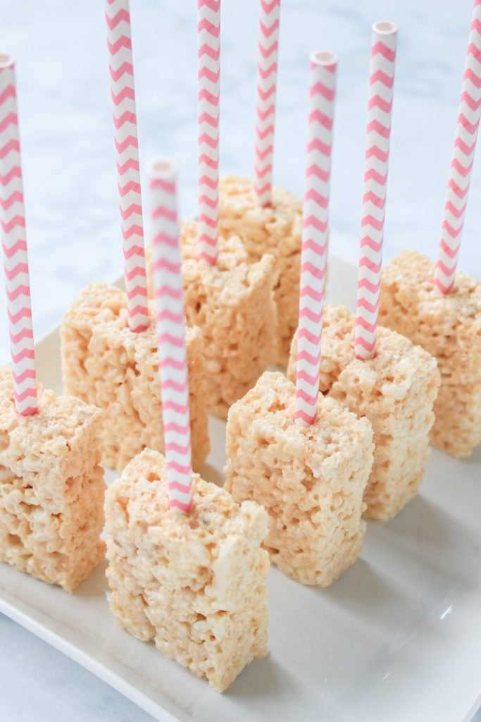 Valentine-Rice-Krispie-Treat-Pops-03