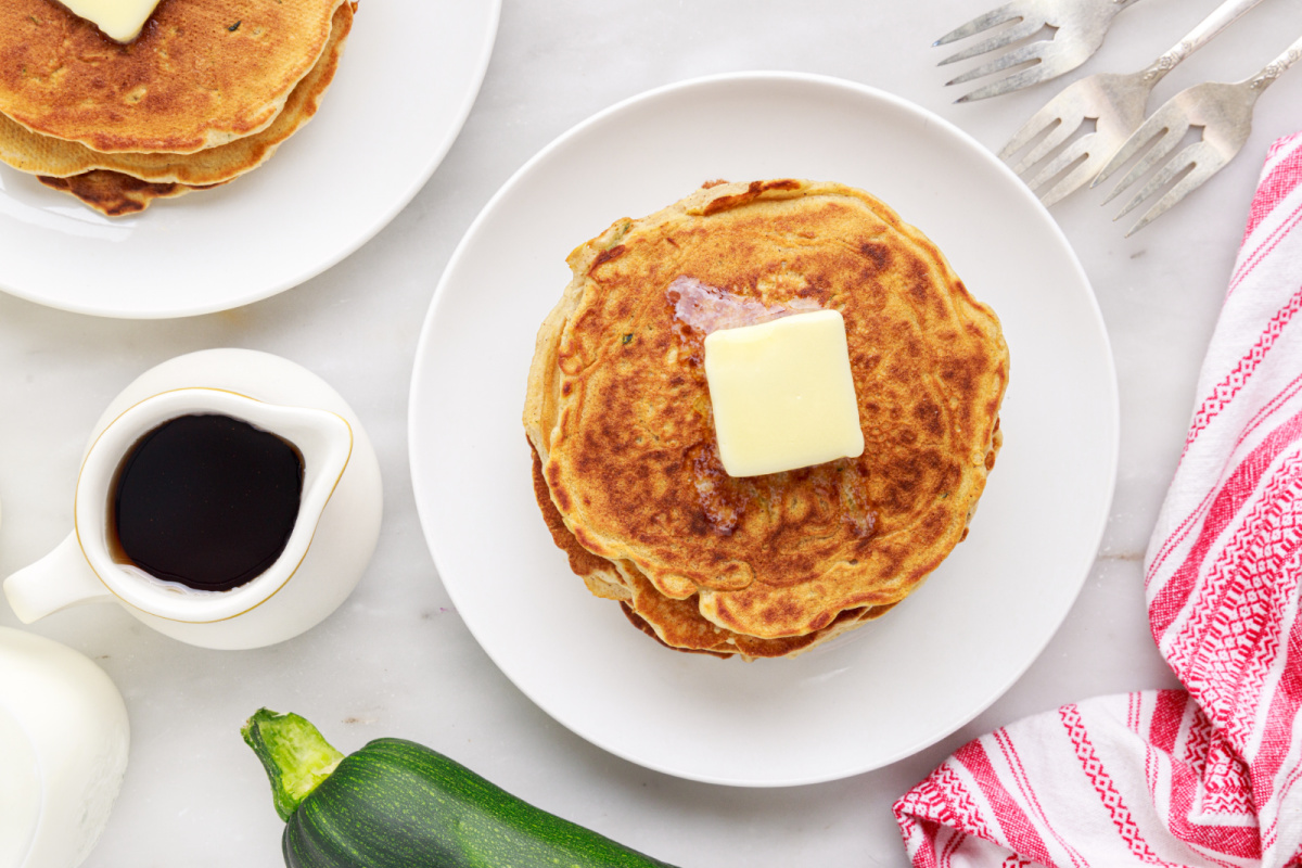 pancakes on a plate